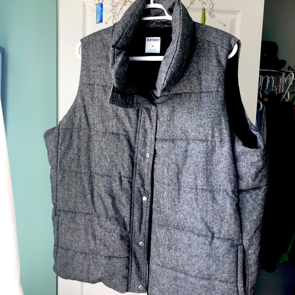 Old Navy black 4x tweed puffer vest, lined